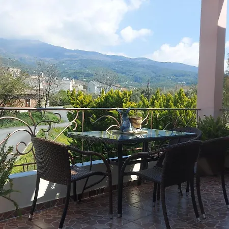 Ulmus Apartment Volos