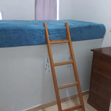 Ulmus Apartment *