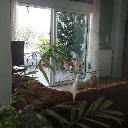 Ulmus Apartment *